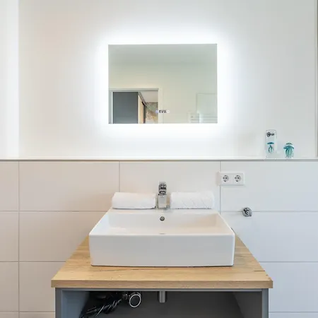 Apartmenthaus Vor Den Halligen Wattsegler De Luxe
